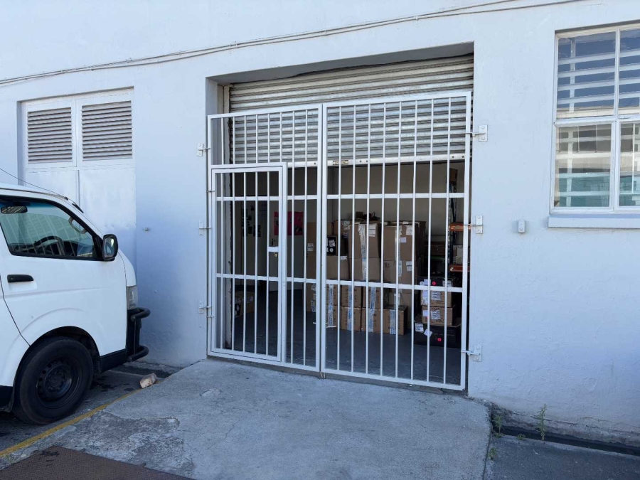 To Let commercial Property for Rent in Paarden Eiland Western Cape